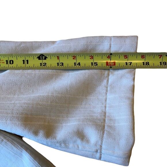 𝅺LULULEMON Ivory Soft Shell Swing Jacket EUC - Picture 9 of 13